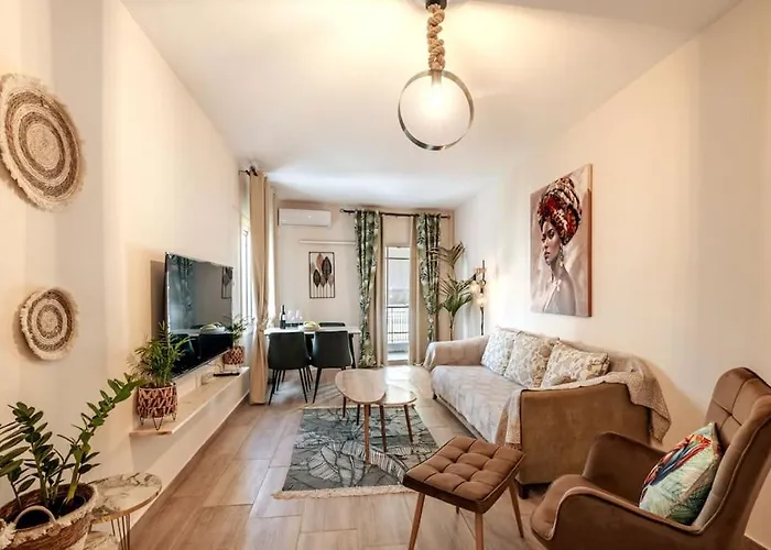 Helena\'S Apartment